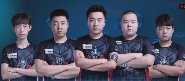 两位射手的力量！ Jiwoo 和 Jinx 在两场团战中击败了 Nongshim RedForce ，结束了比赛并获得了赛点