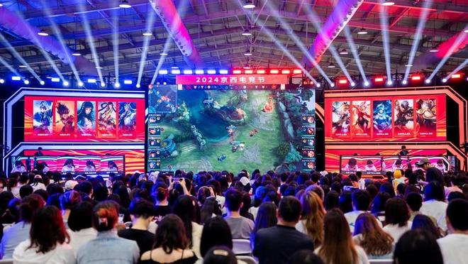 SYWJJ 的超级神剑魔斩杀四人， Darwin 的男枪表现惨淡， FunPlus Phoenix 横扫 Weibo Gaming