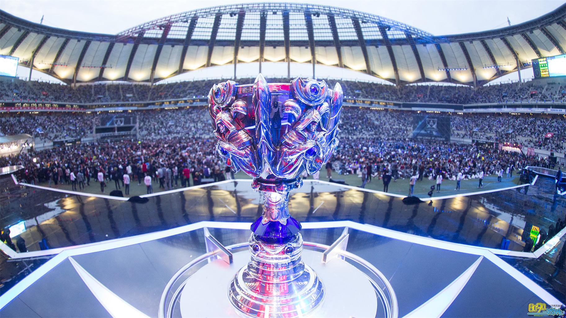 Team WE 教练：队伍现在遇到一些困难 每个人都会有自己的困难