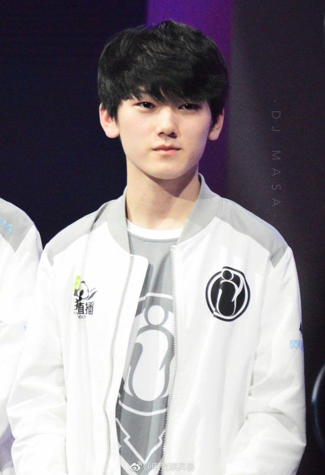 JDG滑跪！36酒肉蛋冲击 Kael +Ale迷之开团送大龙 TES3-1AL