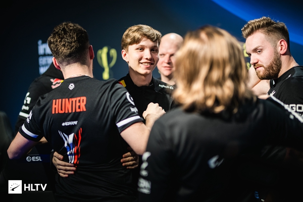 在2025年曼谷大师赛的十五个最佳时刻中，有七个属于 T1 的选手。