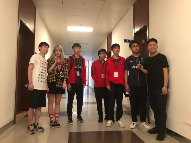 强势碾压！多人射击技能展现出西瓜找回状态，LVG毫不留情地赢得首局